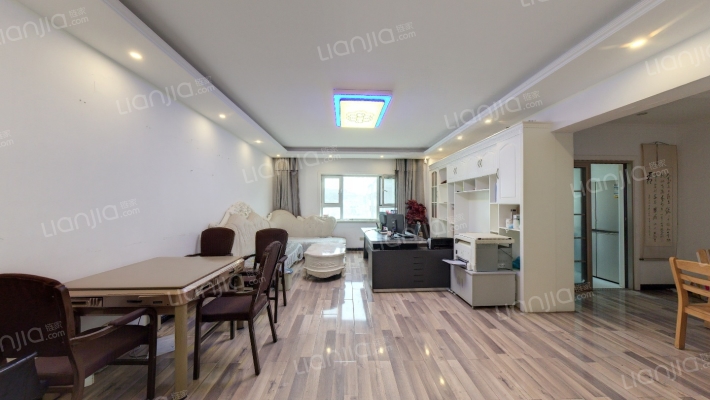 时代广场二手房实景图