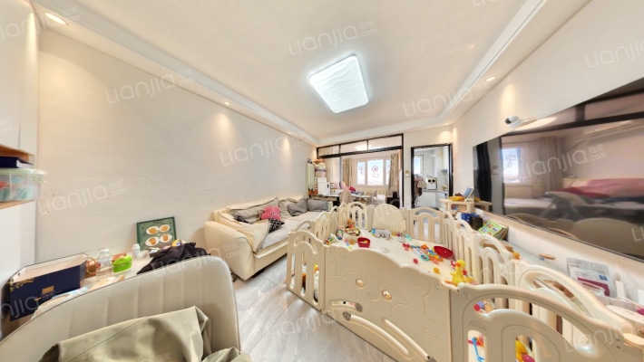 风尚国际公寓二手房实景图