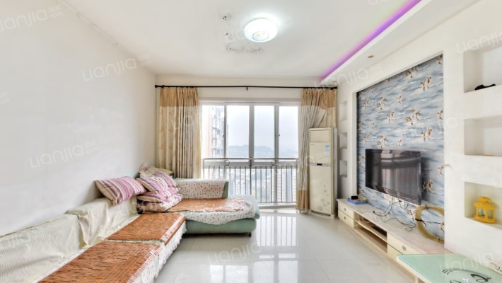 圣湖天域二手房实景图