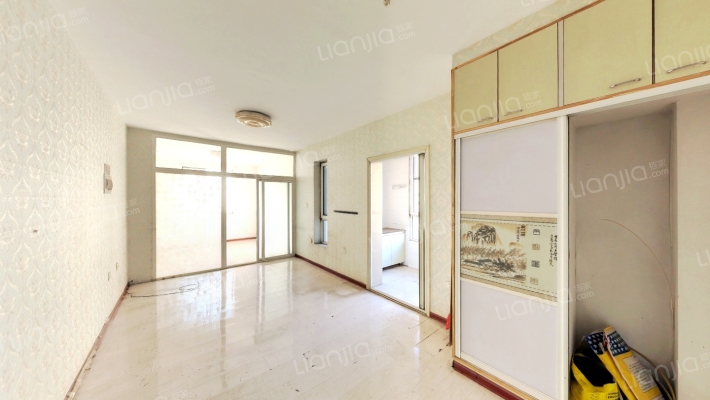 毕加索的树屋二手房实景图