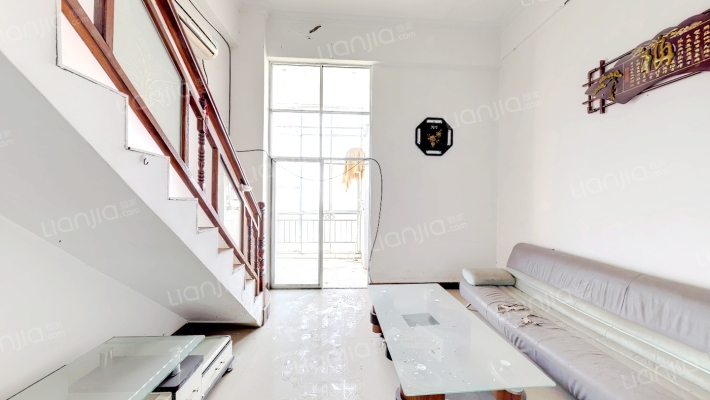 斯壮大厦1+1海景公寓二手房实景图