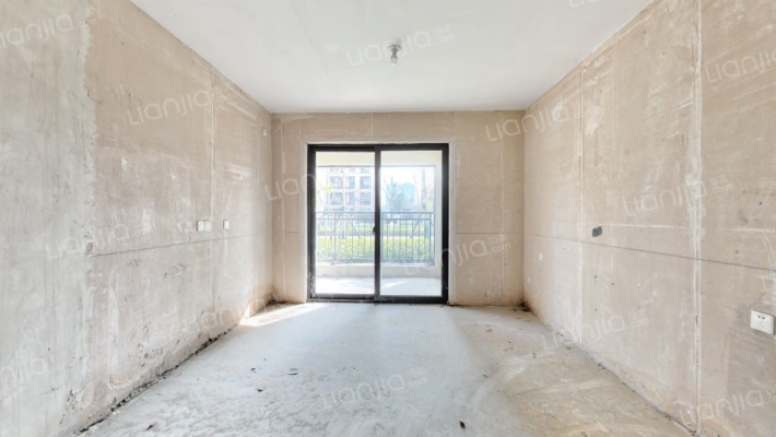 春溪雅苑二手房实景图