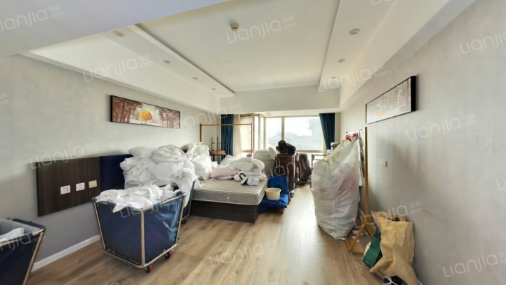 solo公寓二手房实景图