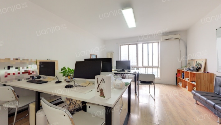 公园国际二手房实景图