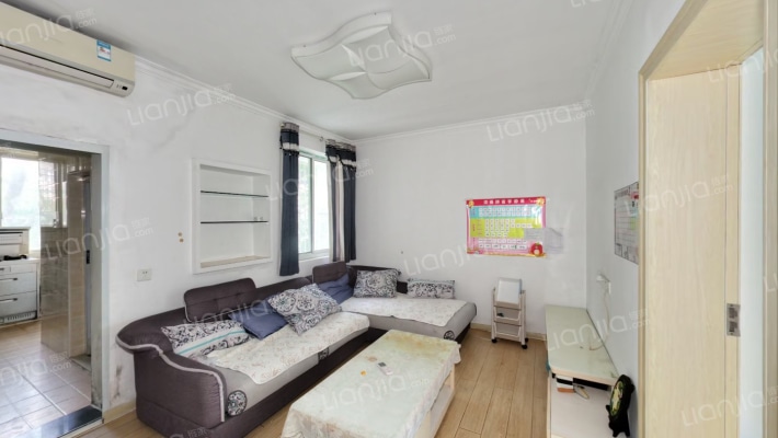 市委党校宿舍二手房实景图