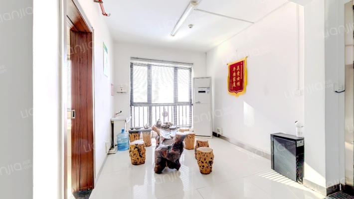 摩卡公寓二手房实景图