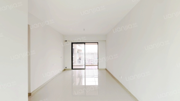 雅居乐双子星二手房实景图