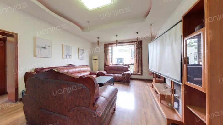 嘉瑞苑一期二手房实景图