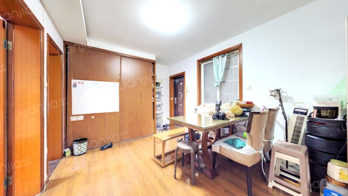 泾栖小区二手房实景图