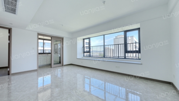 临望宸府二手房实景图