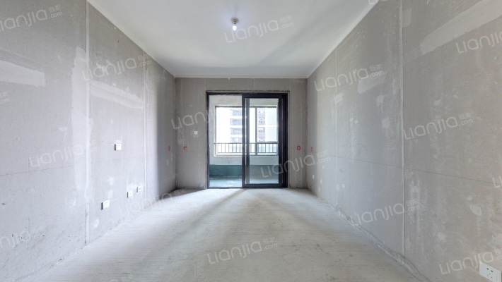 融创城融华园二手房实景图