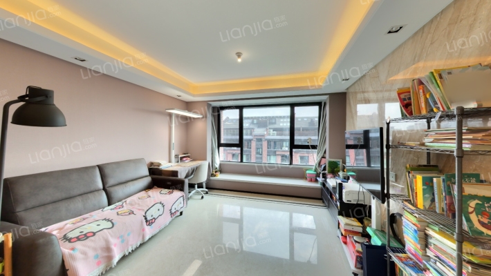 翡翠公园四期二手房实景图