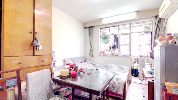 梅陇九村二手房实景图