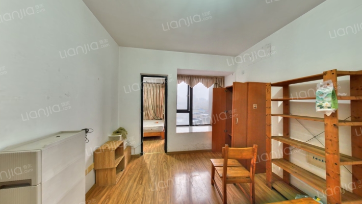 我的大学二手房实景图