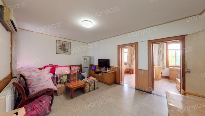 省医保局宿舍二手房实景图