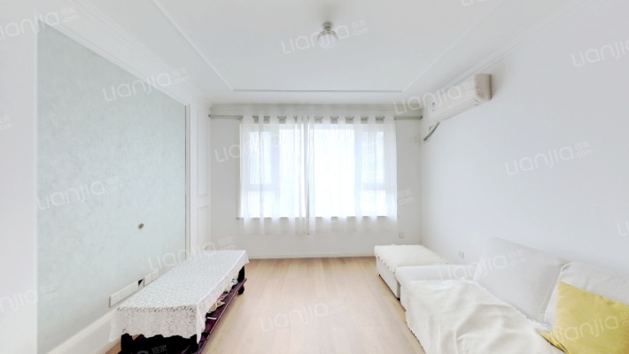 龙山小镇二手房实景图