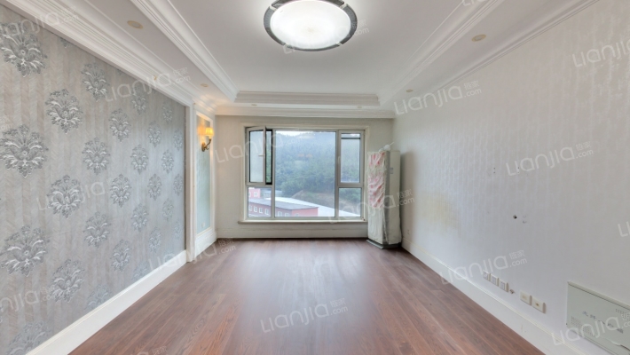 亿达天琴山二手房实景图