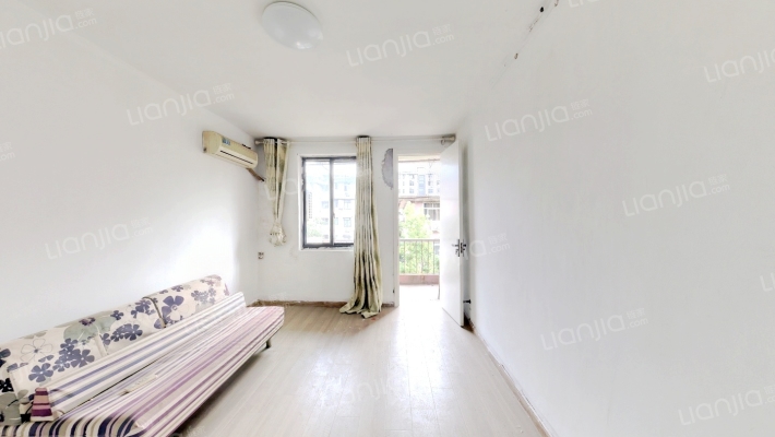 淮河路447号二手房实景图