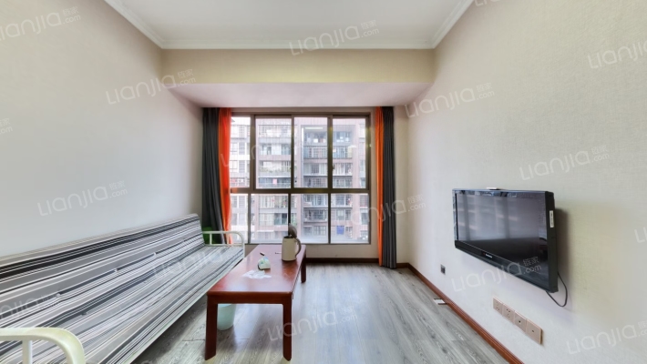 长龙家园一区二手房实景图