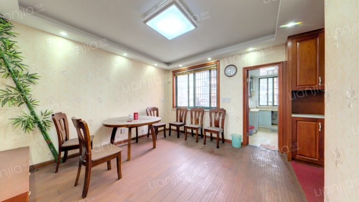 江家溇公寓东区二手房实景图