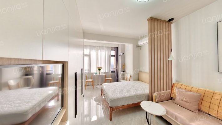 东郊小镇第五街区二手房实景图