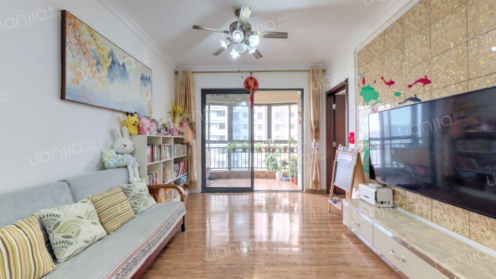 碧桂园生态城依云二手房实景图