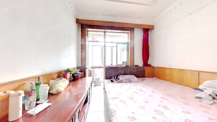 安装公司宿舍二手房实景图