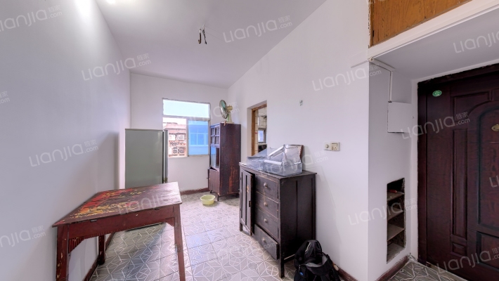 半边街社区二手房实景图