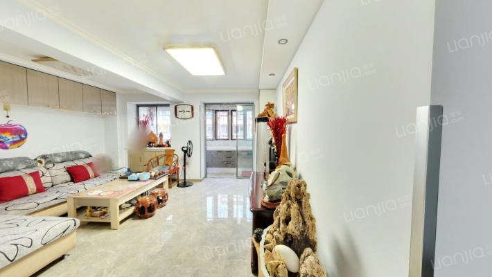 青春里二手房实景图