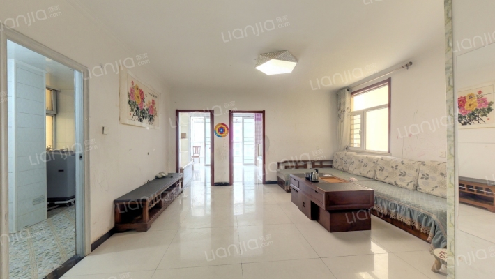 鸿盛凯旋门 3室1厅 南 东-客厅