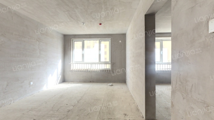 涿州德信公园旁，翡翠滨江南向两居,有本-客厅