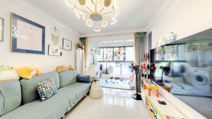 绿地时代名邸二期二手房实景图