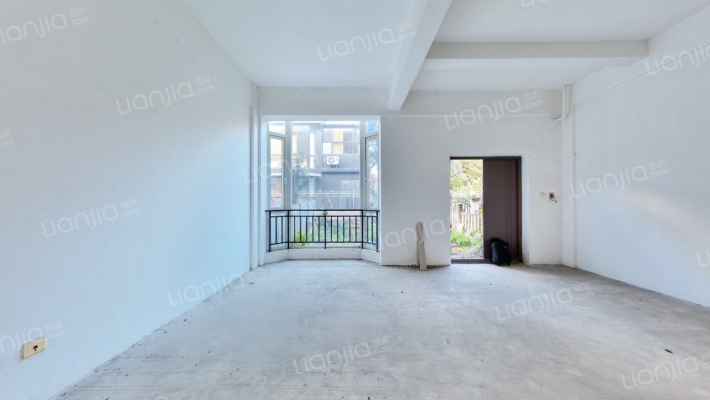 国一澳乡二手房实景图