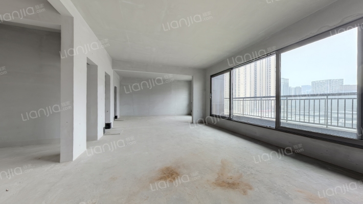 长安龍胤二手房实景图