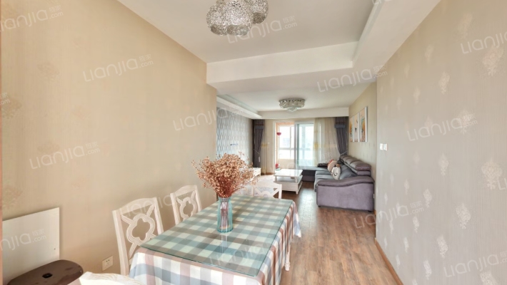 万科城二手房实景图