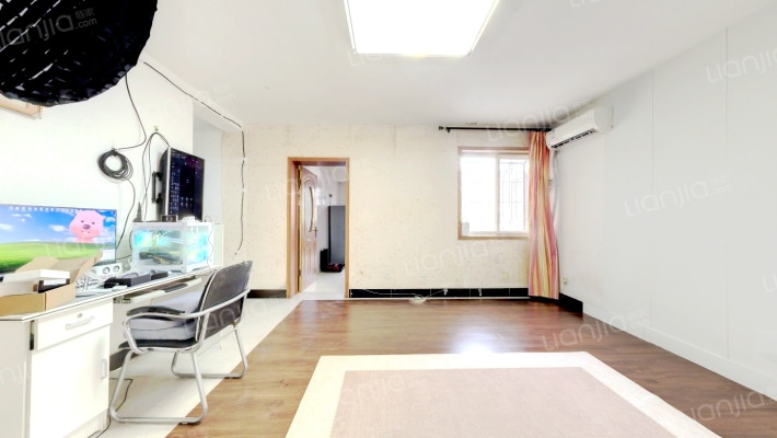 银丰家园二手房实景图