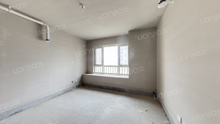 华远中国府二手房实景图