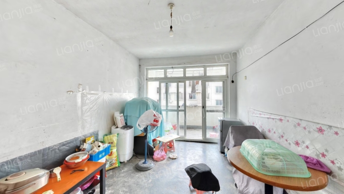 天明花苑B区二手房实景图