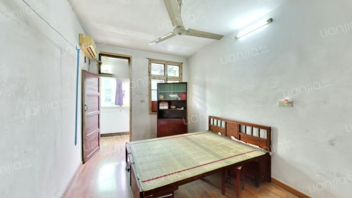 莲溪寺社区二手房实景图