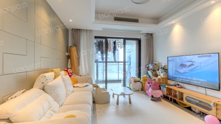 伟腾云星二手房实景图