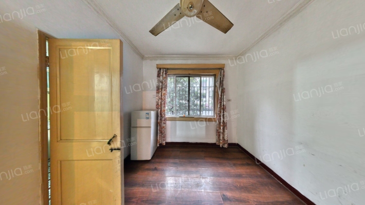 庙山新村二手房实景图