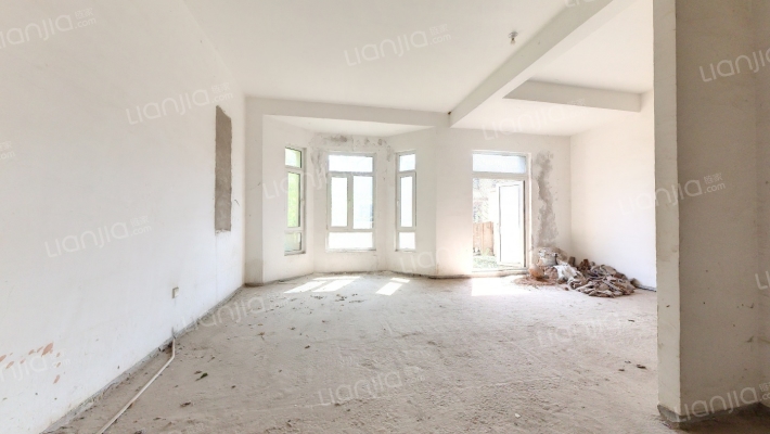 越秀岄湖郡二手房实景图