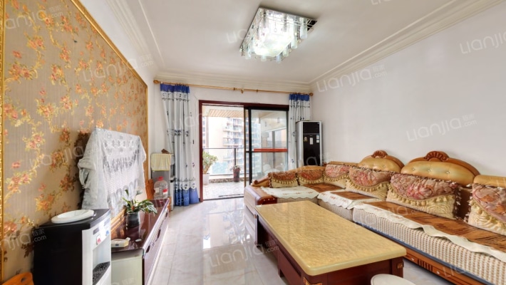 保利公园198丁香郡二手房实景图