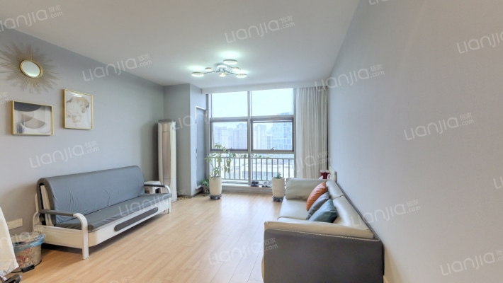 金鹰天地二手房实景图