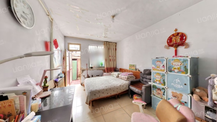 展览路25号公交院二手房实景图