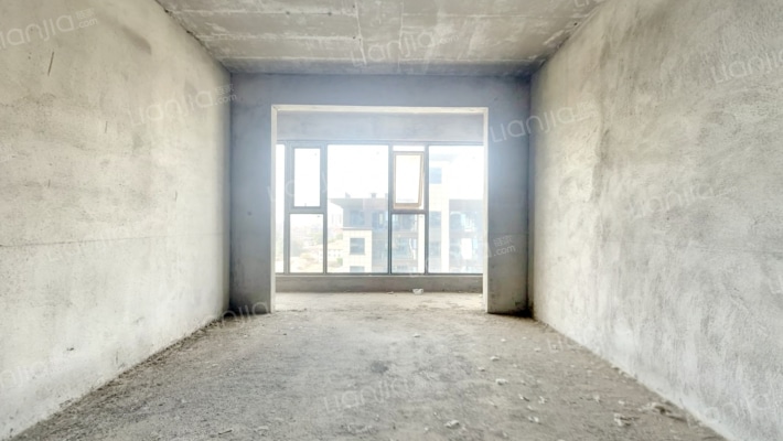 蓝湾小镇二手房实景图