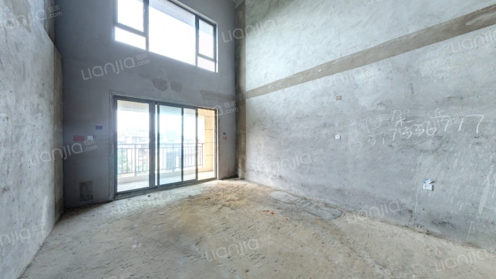 卓越千山里二手房实景图