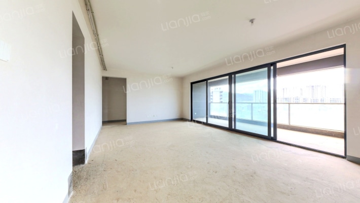 中国铁建山语桃源二手房实景图