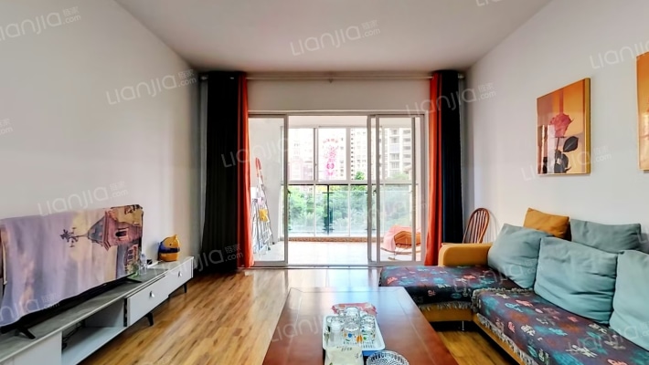 精通伊顿国际二手房实景图