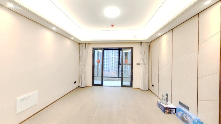 颐和铂湾二手房实景图